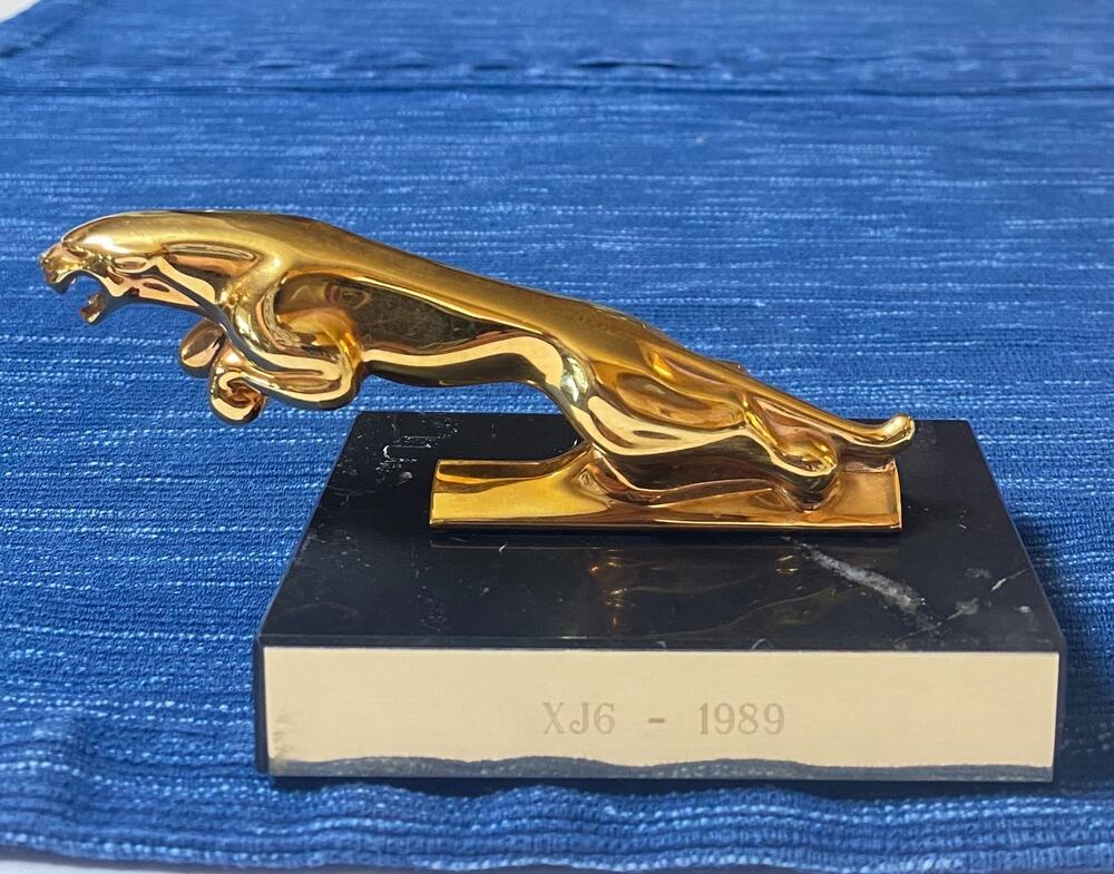 Vintage Jaguar 1989 XJ6 Hood Ornament Paperweight Gold Finish Marble Base